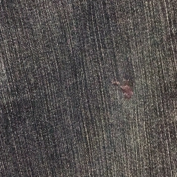 GUC Distressed Women’s 28 True Religion Jeans - Picture 3 of 7